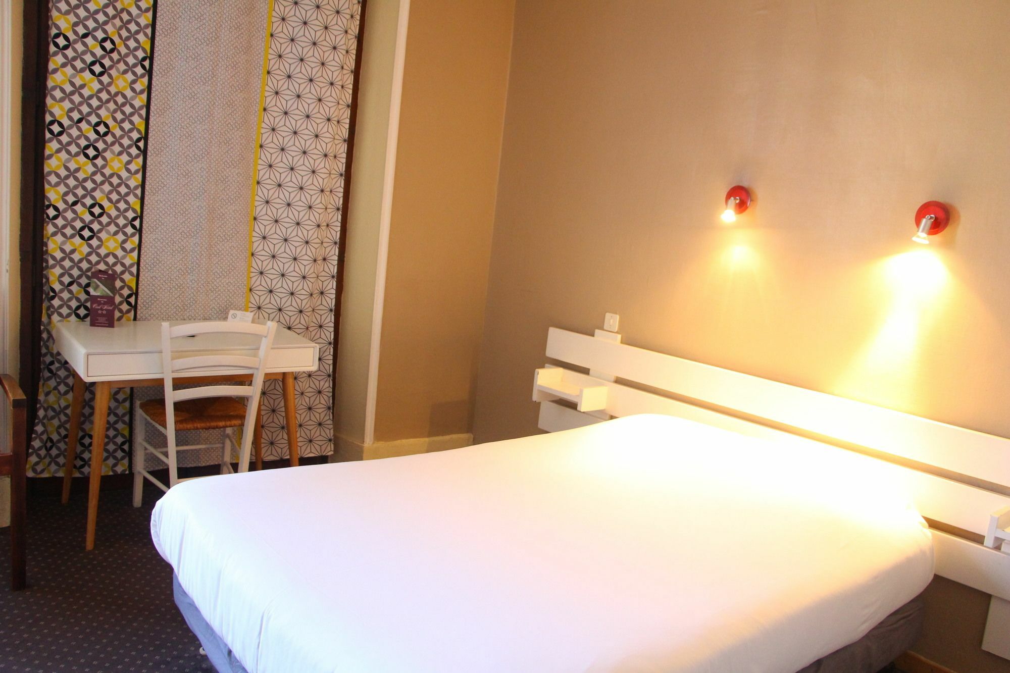 Hotel Le Colibri Aix-les-Bains Luaran gambar